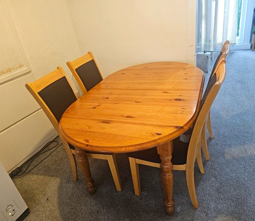 Wood oval dining table and - oval, 4